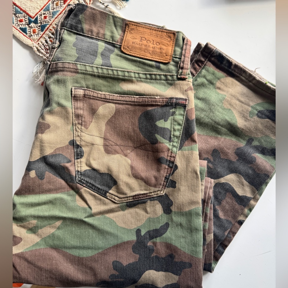 Polo Ralph Lauren The Varick Slim Straight Camo Jeans
